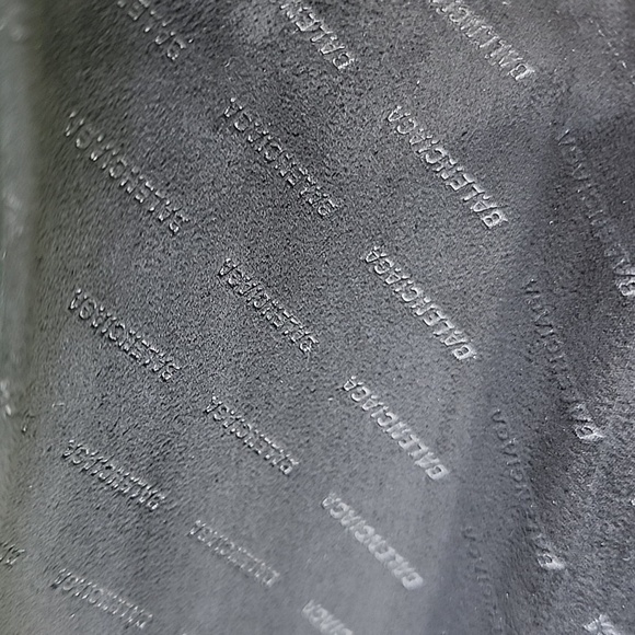 Balenciaga Hard Shell SunGlasses Case - Picture 7 of 7